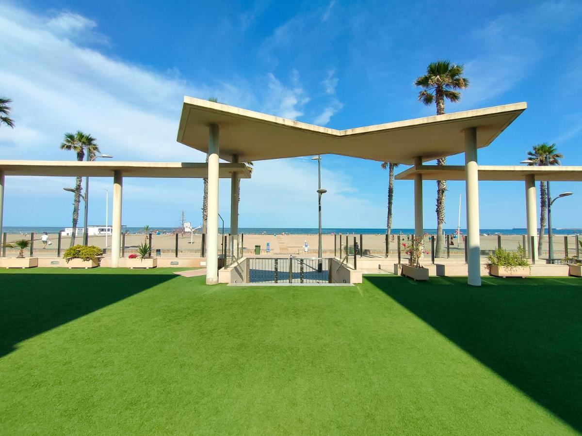 Non Stress Arena Primera Linea De Playa Valencia Eksteriør bilde